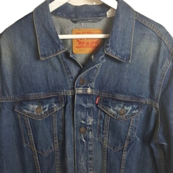 2/$30 Levi's denim distressed cutout oversized jeans jacket XXL - Picture 1 of 9